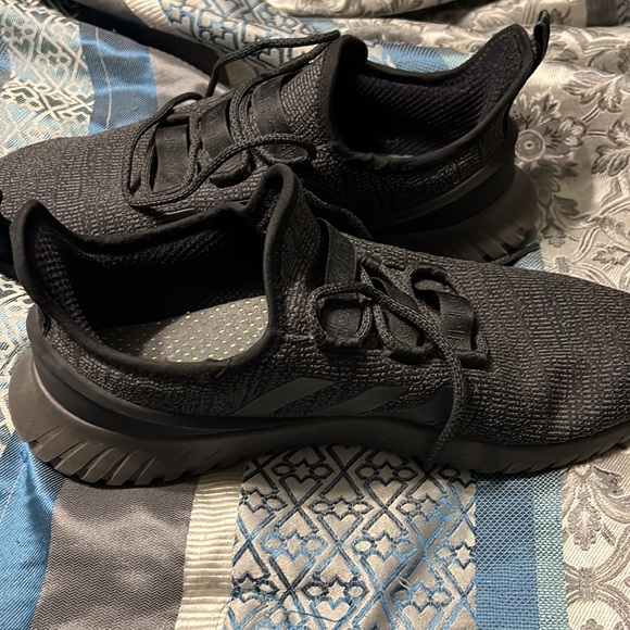 Used - Picture 3 of 3